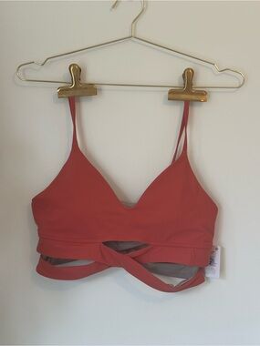 Lululemon v neck crossover underband bra cut out - Coral Red size 12